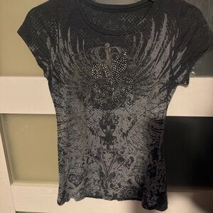 Studded Fleur Graphic Short Sleeve Tee - Charcoal Gray